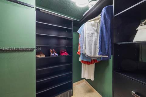 1000 W Island Blvd 911, Aventura FL - photo 20 of 50
