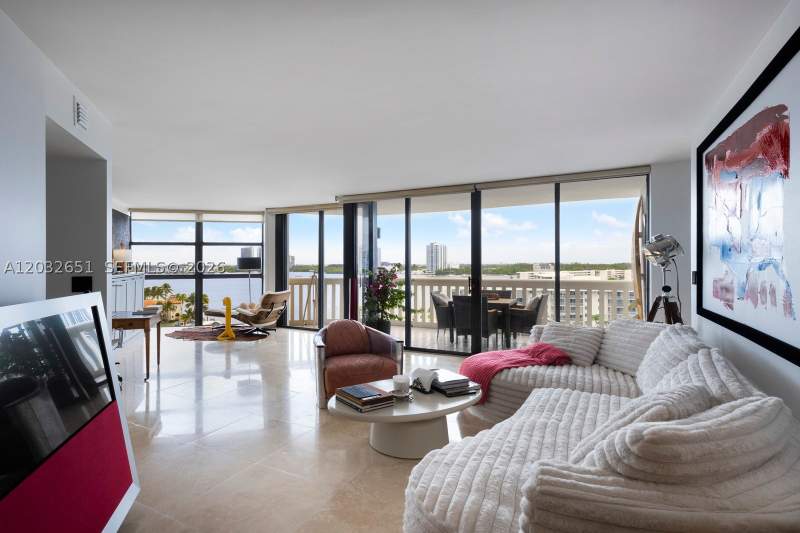 2 bedroom Condominium at 1000 W Island Blvd 911, 1000 Isl Blvd Williams Is, Aventura — photo 5
