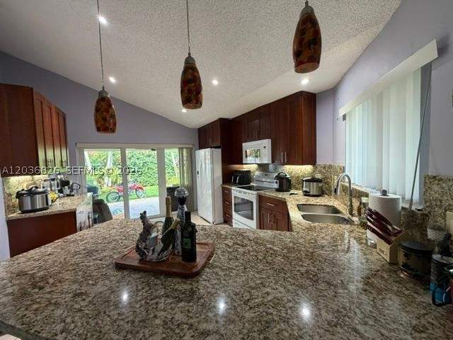3 bedroom SingleFamilyResidence at 9623 SW 146th Pl, Lormar I, Miami — photo 5