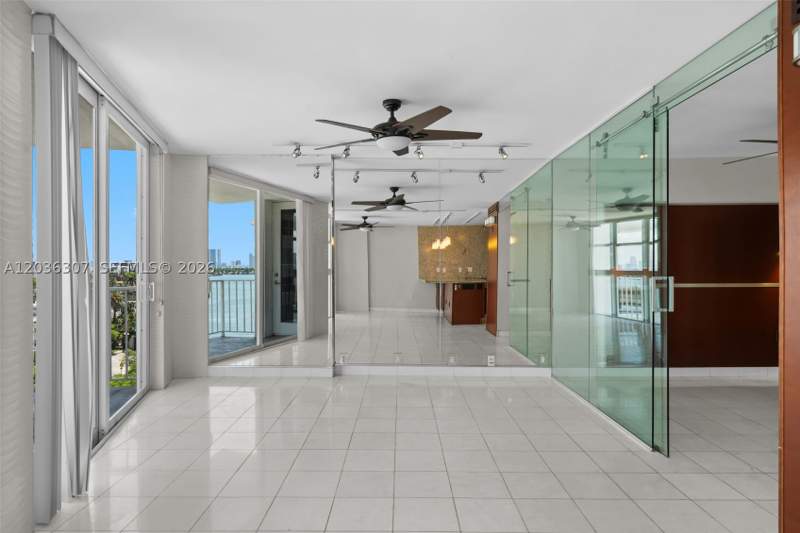 2 bedroom Condominium at 1228 West Ave 604, Bayview Terr Condo, Miami Beach — photo 3