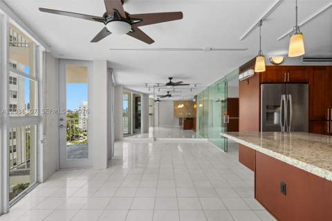 1228 West Ave 604, Miami Beach FL - photo 6 of 29