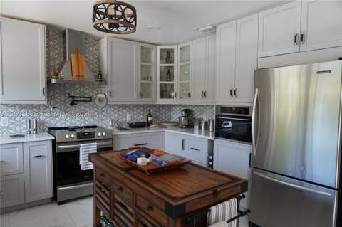 21217 SW 160 St, Miami FL - photo 22 of 98
