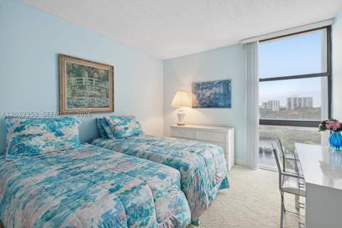 3625 N Country Club Dr 603, Aventura FL - photo 11 of 27