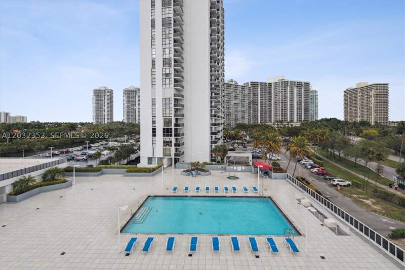 2 bedroom Condominium at 3625 N Country Club Dr 603, Aventura Eldorado Condo, Aventura — photo 3
