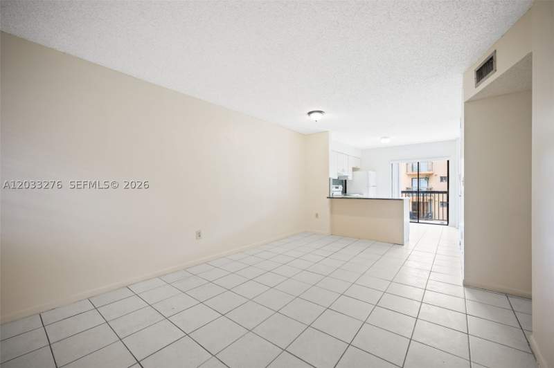 2 bedroom Condominium at 5490 W 21st Ct 310, Alameda Tower 5 Condo, Hialeah — photo 2