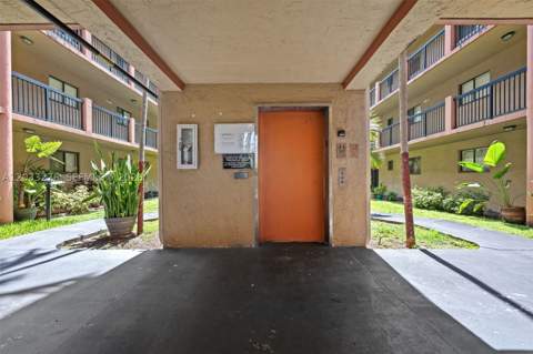 5490 W 21st Ct 310, Hialeah FL - photo 22 of 35
