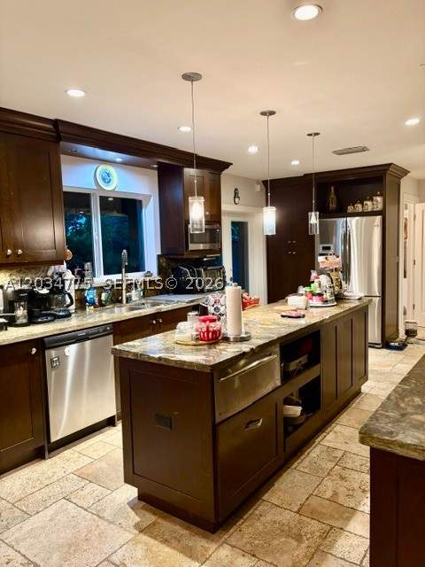 4 bedroom SingleFamilyResidence at 9624 SW 79th Ter, Caribe, Miami — photo 5