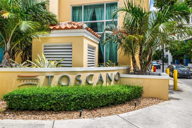 1 bedroom Townhouse at 7375 SW 90th St Th107, Toscano Condo, Miami — photo 1