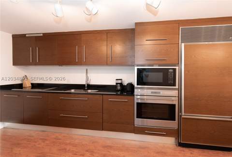 485 Brickell Ave 3211, Miami FL - photo 8 of 39