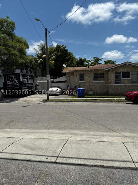 1269 NW 4th St, Miami FL - photo 10 of 11