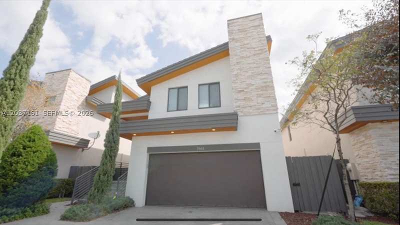 4 bedroom SingleFamilyResidence at 7661 NW 103rd Ct, Grand Bay South Estates, Doral — photo 1