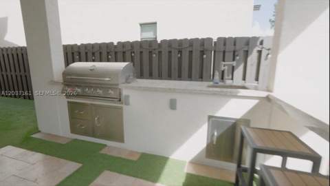 7661 NW 103rd Ct, Doral FL - photo 10 of 19