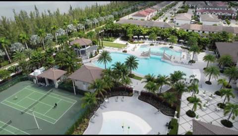 7661 NW 103rd Ct, Doral FL - photo 15 of 19