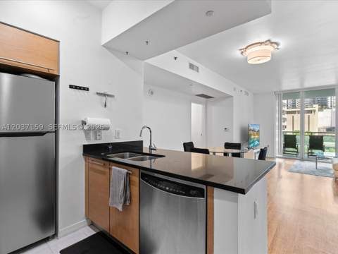 950 Brickell Bay Dr 501, Miami FL - photo 7 of 25