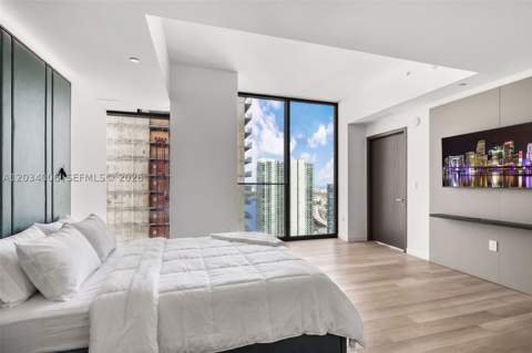 20 NE 11th St 5102, Miami FL - photo 14 of 43
