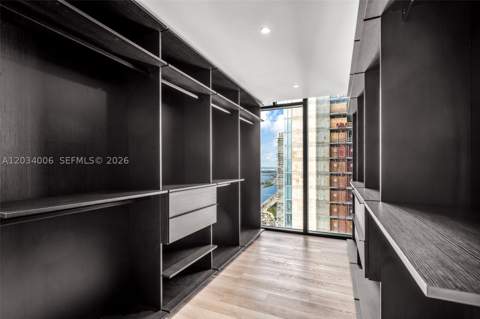 20 NE 11th St 5102, Miami FL - photo 24 of 43