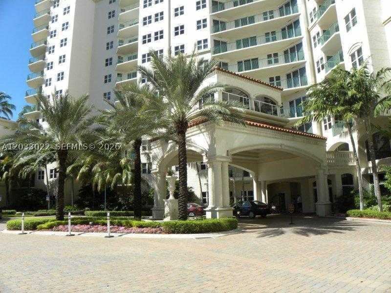 2 bedroom Condominium at 19900 E Country Club Dr 218, Turnberry Village So Towe, Aventura — photo 1