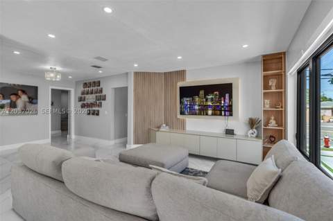 11 W 59th St, Hialeah FL - photo 7 of 38