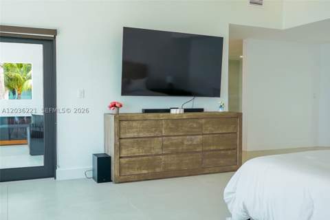 7720 Miami View Dr, North Bay Village FL - photo 23 of 46