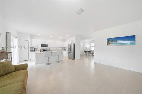 13249 SW 189th Ter, Miami FL - photo 7 of 29