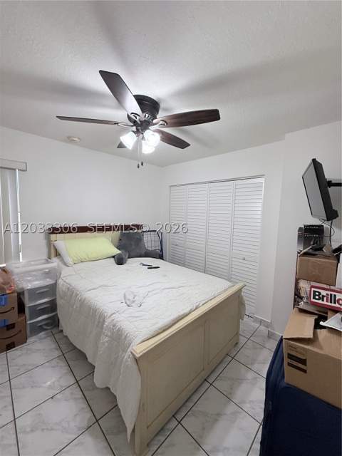 1975 W 44th Pl 401, Hialeah FL - photo 13 of 18