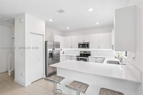 592 NW 203rd Ter, Miami Gardens FL - photo 12 of 37