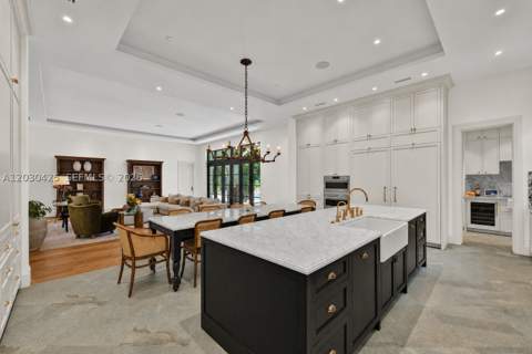 545 San Antonio Ave, Coral Gables FL - photo 7 of 48