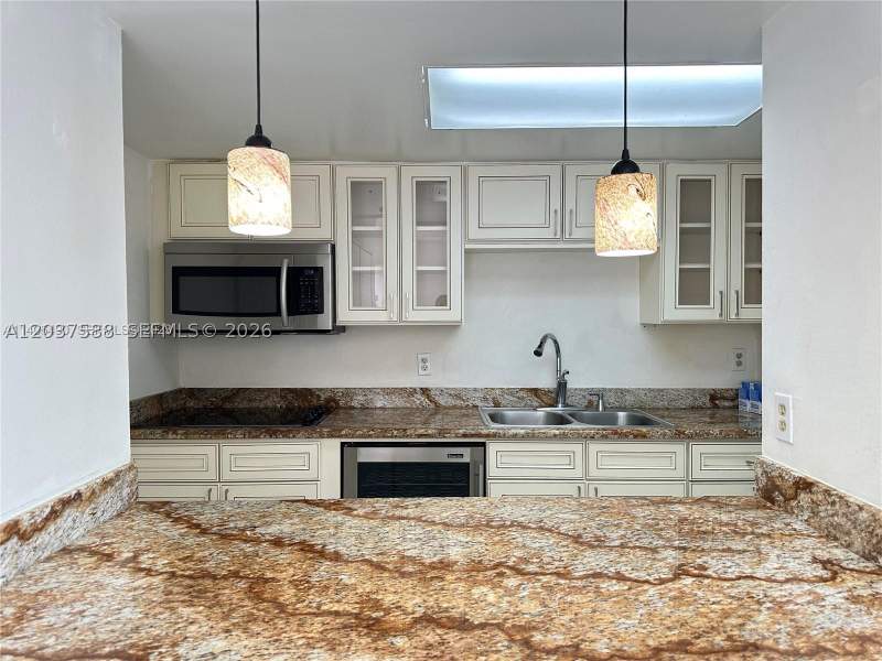 2 bedroom Condominium at 802 NW 87th Ave 315, Sandalwood Condo Apts, Miami — photo 3