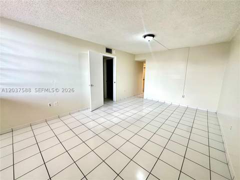 802 NW 87th Ave 315, Miami FL - photo 6 of 14
