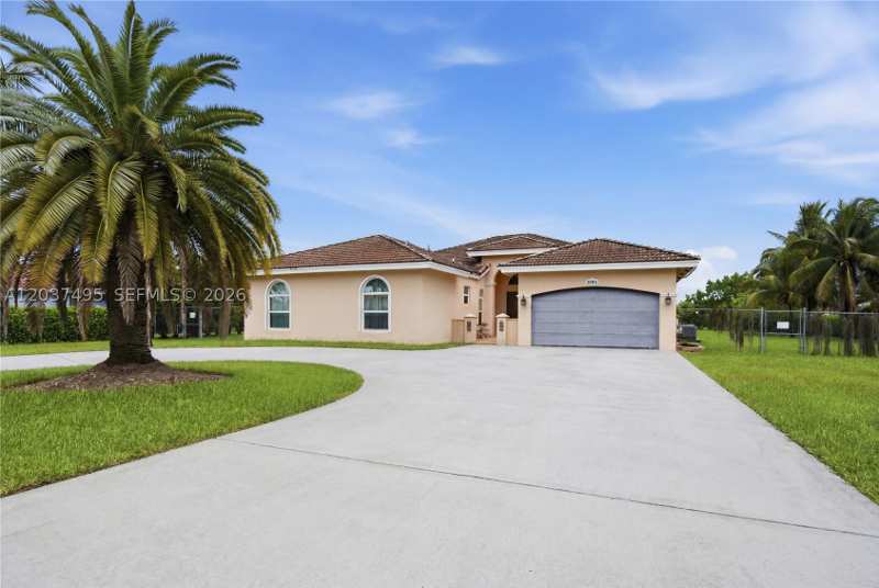5 bedroom SingleFamilyResidence at 16933 SW 215th Ter, South Kendall Estates, Miami — photo 1