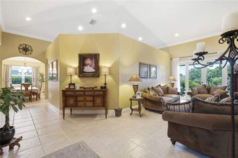 16933 SW 215th Ter, Miami FL - photo 7 of 52