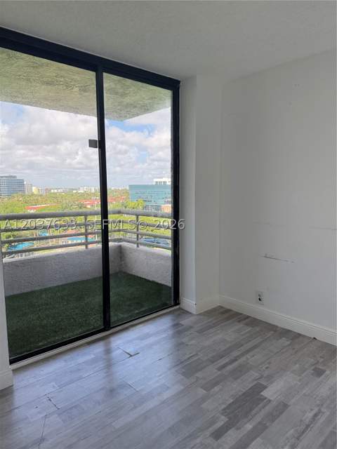3300 NE 191st St 1001, Aventura FL - photo 6 of 12