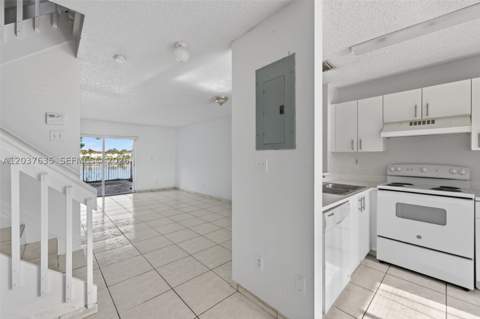 17378 SW 139th Ct, Miami FL - photo 8 of 36