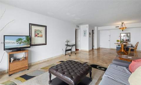 2841 NE 163rd St 803, North Miami Beach FL - photo 12 of 29