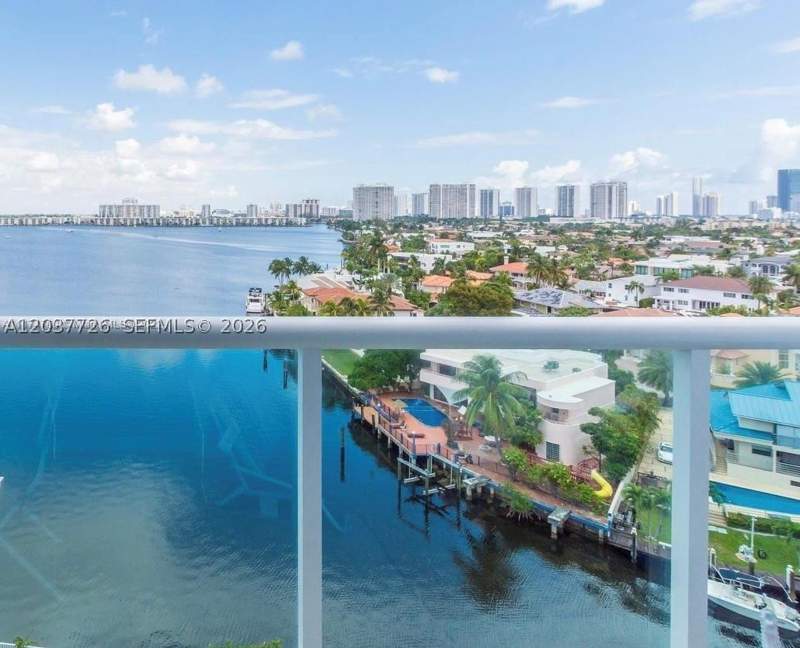 2 bedroom Condominium at 2841 NE 163rd St 803, Stratford House Condo, North Miami Beach — photo 4