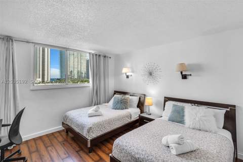 19370 Collins Ave 823, Sunny Isles Beach FL - photo 14 of 36