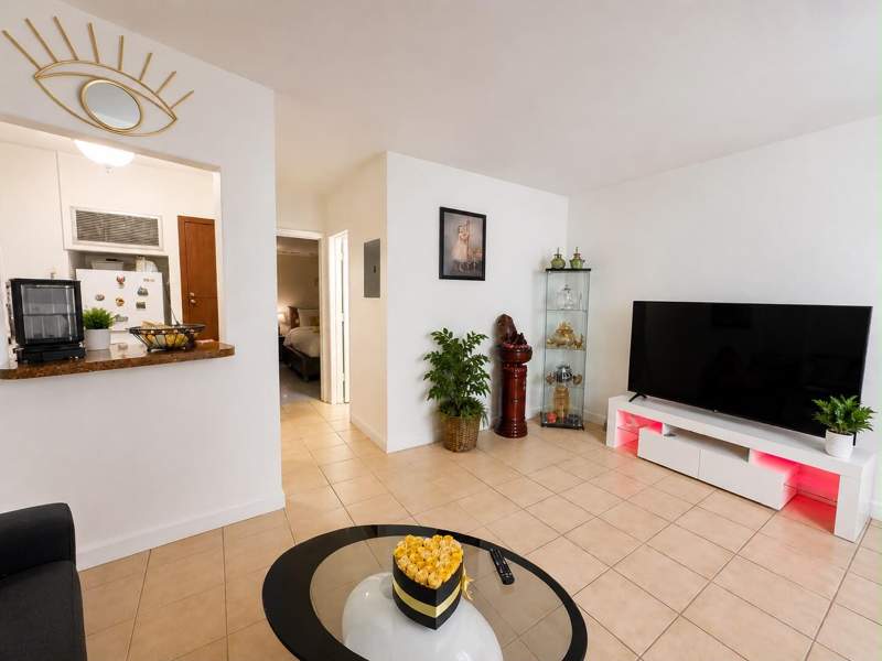 1 bedroom Condominium at 11 SW 52nd Avenue 7b, Carolynn Townhouse Condo, Miami — photo 5