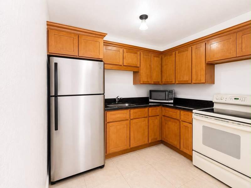1 bedroom Condominium at 990 NW 1st Street 1, Riverside Vistas Condo, Miami — photo 2