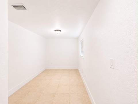 990 NW 1st Street 1, Miami FL - photo 7 of 10