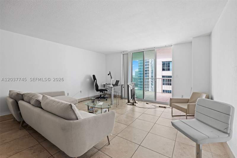 1 bedroom Condominium at 1200 Brickell Bay Dr 3714, The Club At Brickell Bay, Miami — photo 5