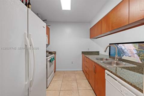 1200 Brickell Bay Dr 3714, Miami FL - photo 9 of 28