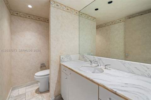 5500 Collins Ave 1401, Miami Beach FL - photo 13 of 38