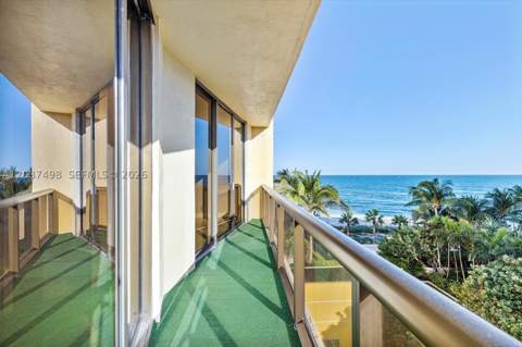 16275 Collins Ave 502, Sunny Isles Beach FL - photo 20 of 33