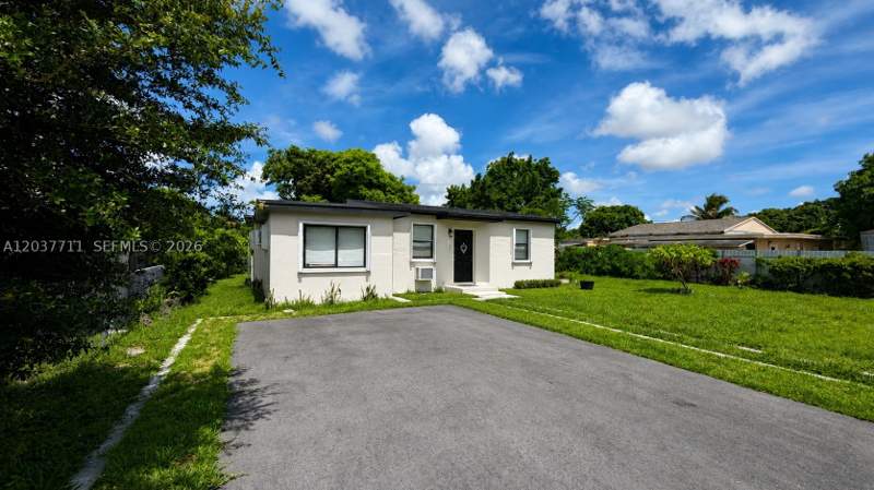 3 bedroom SingleFamilyResidence at 17981 NW 3rd Ave, North Ridge, Miami Gardens — photo 2