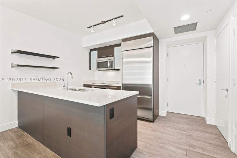 1 bedroom Condominium at 500 Brickell Av 1906, 500 BRICKELL EAST CONDO, Miami — photo 2