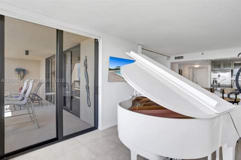 2555 Collins Ave 1508, Miami Beach FL - photo 11 of 65