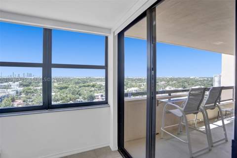 2555 Collins Ave 1508, Miami Beach FL - photo 13 of 65
