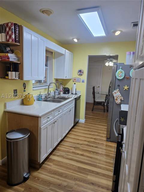 19500 SW 87th Ave, Cutler Bay FL - photo 8 of 32