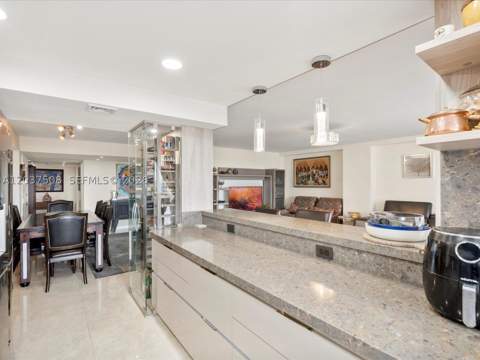 18071 Biscayne Blvd 1401, Aventura FL - photo 15 of 29