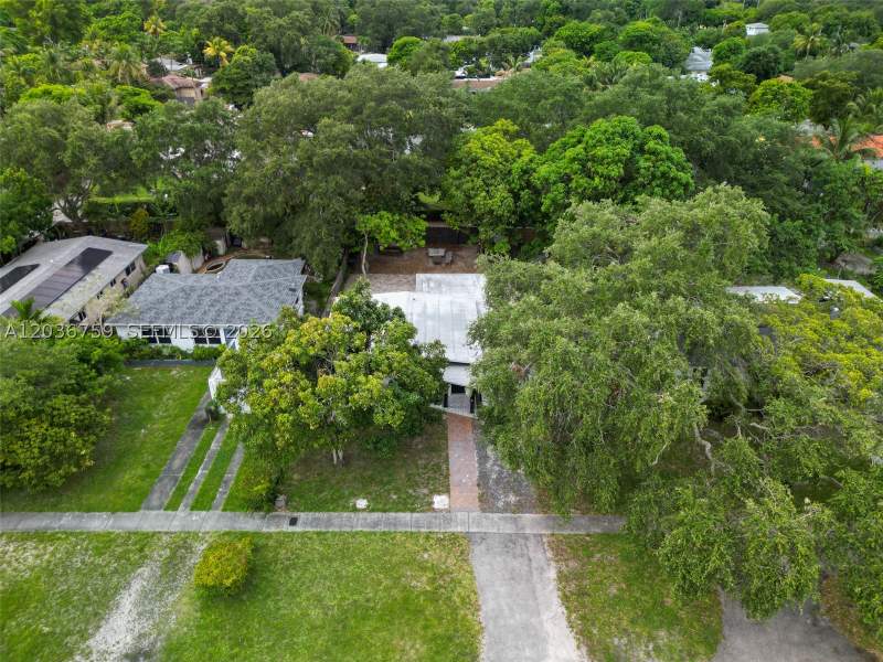 2 bedroom SingleFamilyResidence at 1260 NE 153rd St, Fulford By The Sea Sec J, North Miami Beach — photo 3
